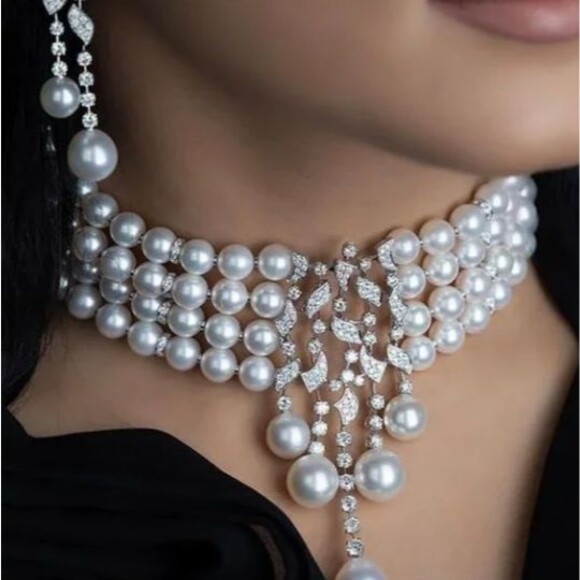 Garden Of Pearls is a Unique one-of-a-kind 7-piece Tiara Bridal Ensemble main image 6